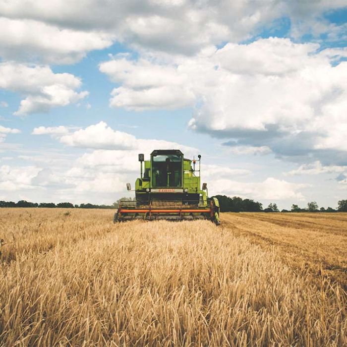 Trattore agricolo